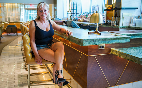Joy - Naughty GILF wet and wild squirter